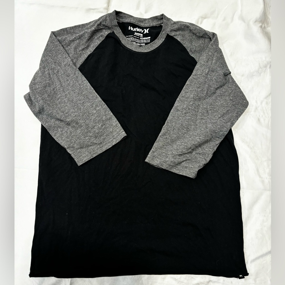 Hurley Medium 3/4 sleeve shirt